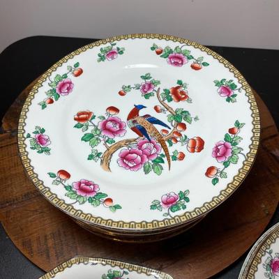 Pheasant pattern plates
