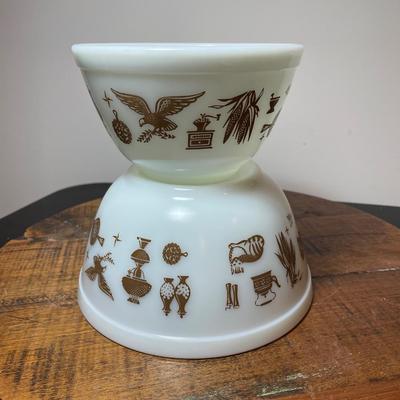 Pyrex Nesting Bowls
