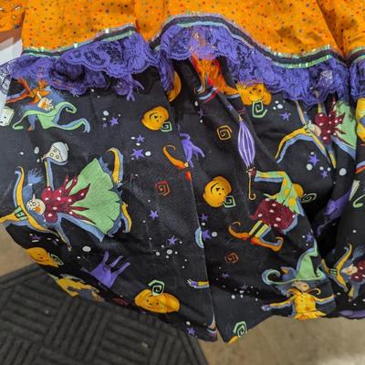 Assortment Of Halloween Costumes (SR)