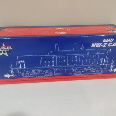 USA Trains 1:29 Scale Santa Fe EMD NW-2 Calf Diesel Locomotive R22003 with Box (#3)