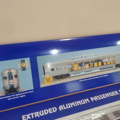 USA Trains 1:29 Extruded Aluminum Santa Fe Super Chief Sleeper Car R31004 with Box (#10)
