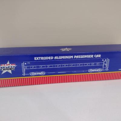 USA Trains 1:29 Extruded Aluminum Santa Fe Super Chief Sleeper Car R31004 with Box (#10)