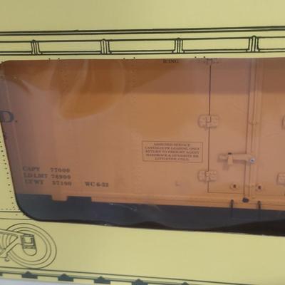 Aristo Crafts Trains Santa Fe Scout-2 Reefer Car 46228 (#14)
