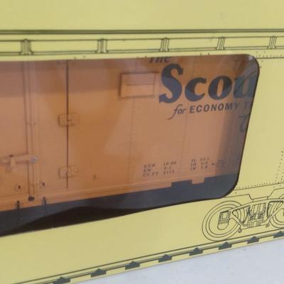 Aristo Crafts Trains Santa Fe Scout-2 Reefer Car 46228 (#14)