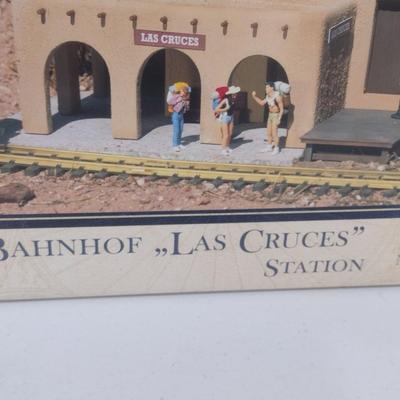 Piko 1:22 Scale Bahnhof Las Cruses Train Station (#16)