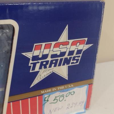 USA Trains 1:29 Scale 1996 USA Train Christmas Box Car with Box (#19)