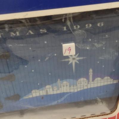 USA Trains 1:29 Scale 1996 USA Train Christmas Box Car with Box (#19)