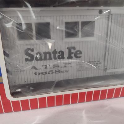 USA Trains 1:29 Scale Santa Fe Engineering Car R1855 with Box (#24)