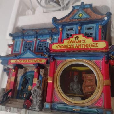Lemax Signature Collection Chan's Chinese Antiques Scale Size Building with Box (#26)