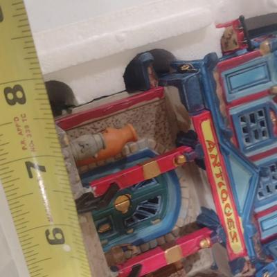 Lemax Signature Collection Chan's Chinese Antiques Scale Size Building with Box (#26)