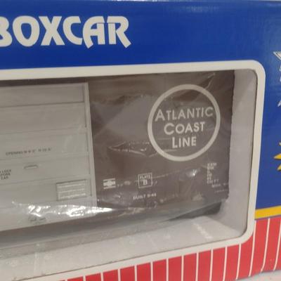 USA Trains 1:29 Scale Atlantic Coast Line 40' Box Car R19211B with Box (#27)