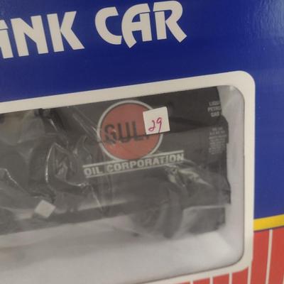 USA Trains 1:29 Scale Gulf Corporation Single Dome 10,000 Gallon Tank Car R15119 with Box (#29)