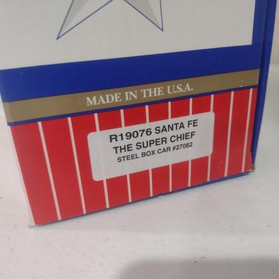 USA Trains 1:29 Scale Santa Fe The Super Chief Steel Box Car 27082 with Box (#30)