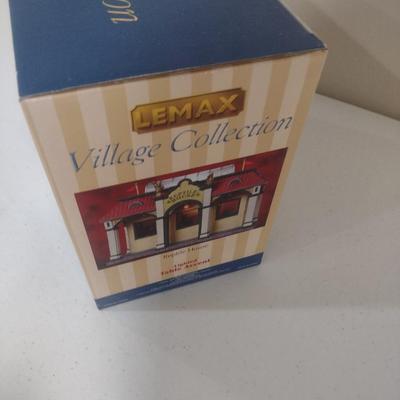 Lemax Village Collection Scale Size Reptile House Lighted with Box (#35)