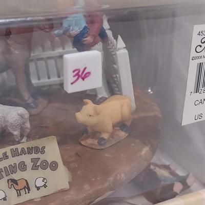 Lemax Village Collection Scale Size Little Hands Petting Zoo with Box (#36)