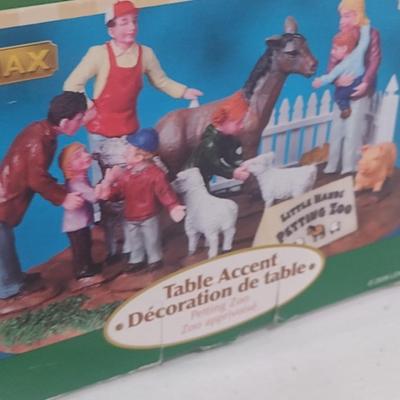 Lemax Village Collection Scale Size Little Hands Petting Zoo with Box (#36)