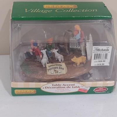 Lemax Village Collection Scale Size Little Hands Petting Zoo with Box (#36)