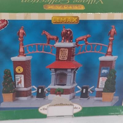 Lemax Village Collection Scale Size City Zoo Entrance Gate with Box (#38)