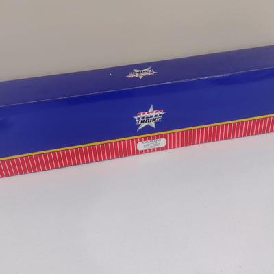 USA Trains 1:29 Extruded Aluminum Santa Fe Super Chief Sleeper Car #2 R31005 with Box (#41)