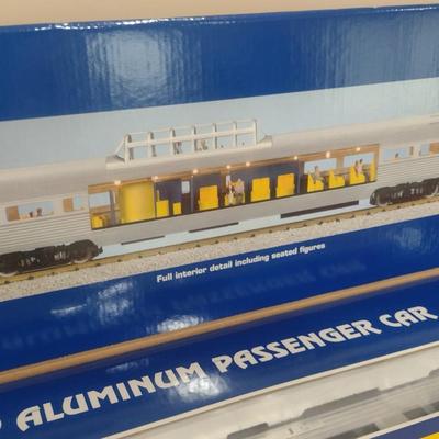 USA Trains 1:29 Extruded Aluminum Santa Fe Super Chief Coach Car #1 R31001 with Box (#44)