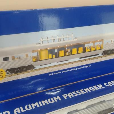USA Trains 1:29 Extruded Aluminum Santa Fe Super Chief Vista Dome #1 R31006 with Box (#45)