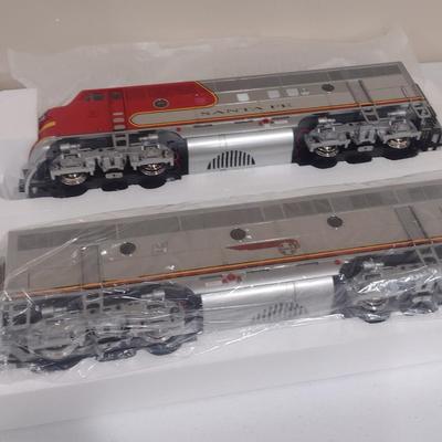 USA Trains 1:29 Limited Edition 99/175 Santa Fe Warbonnet Dual EMD 3 Locomotive Set Chrome Finish R22271 with Box