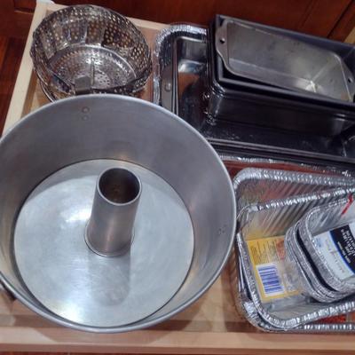 Contents of Cabinet- Assorted Bakeware