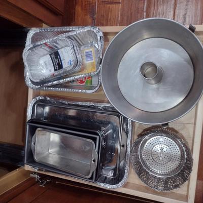 Contents of Cabinet- Assorted Bakeware