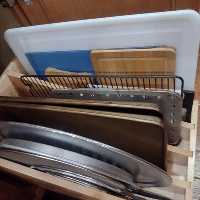 Contents of Cabinet- Assorted Bakeware