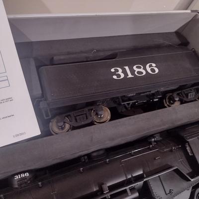 Aristo Craft Train Rare 1:29 Scale Steam Locomotive 3186 with Coal Tender Car in Aluminum Carry Case