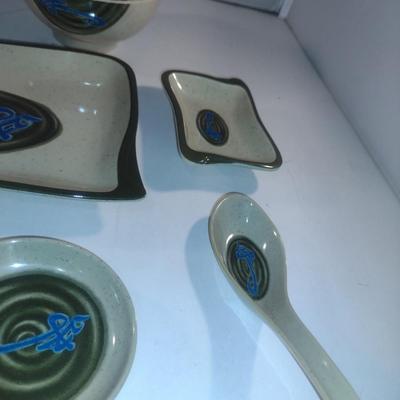 Collection of Tai-Hong Melamine Ware