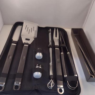Grilling Accessories- Utensil Set, Metal Skewers, Plastic Serving Baskets with Liners