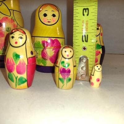 Russian Nesting Dolls- Six Pieces- Ranging from 4 7/8" to 3/4"