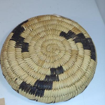 Pair of Papago Indian Baskets- Yucca and Devil Claw