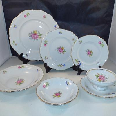 Winterling Bavaria Germany Porcelain Dinnerware- Mignon Pattern- Approx 81 Pieces