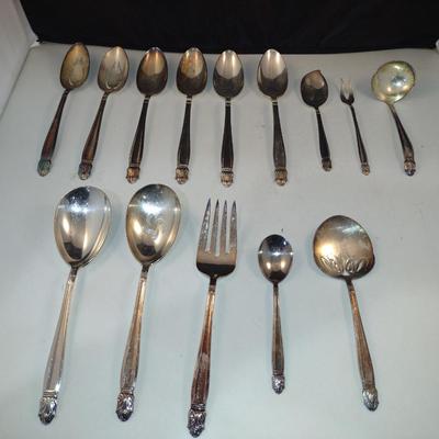 Holmes & Edwards Silver Plated Flatware with Wooden Storage Box- Approx 138 Pieces