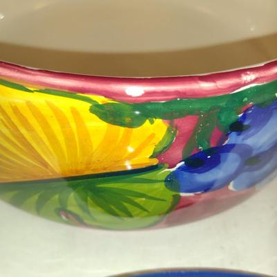 Hand Painted Italian Ceramic Vegetable Bowl with Lid- Approx 8 3/4" in Diameter