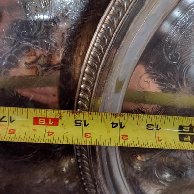 Collection of Metal Serve Ware- Trays and Bowls