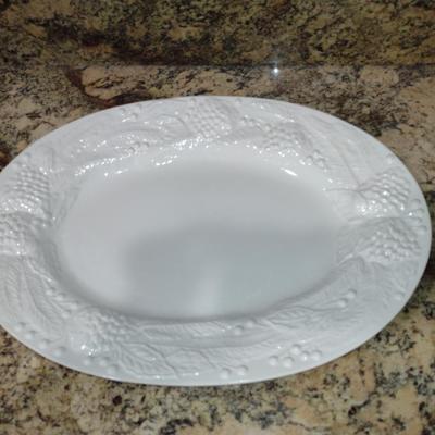 Italian Porcelain Turkey Platter- Approx 22 1/2" x 16"
