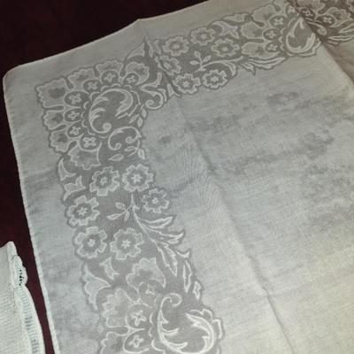 Table Cover and 8 Napkins- Lace Cover Measures Approx 55" x 75" (#8)