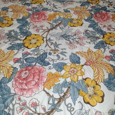 Floral Bed Coverlet Set with Shams and Accent Pillow- Queen Size