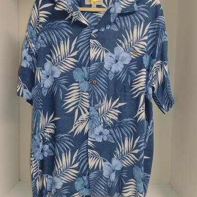 Island Shores Men's Shirt- Size XL