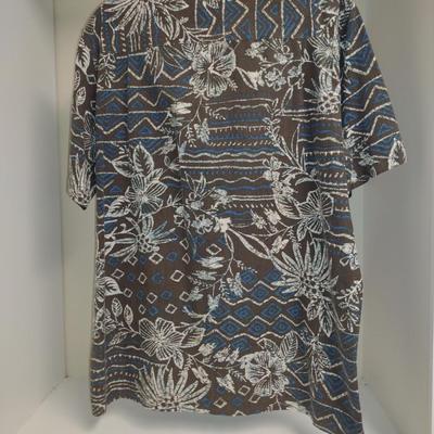 Quiksilver Men's Shirt- Size XL