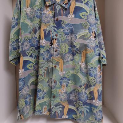 Tommy Bahama Men's Shirt- Size XL