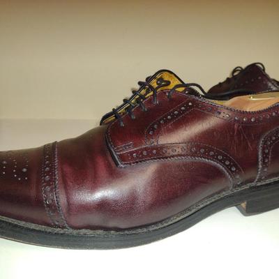 Allen Edmonds Men's Shoes- Merlot Wingtips- Size 9 1/2 (#3)