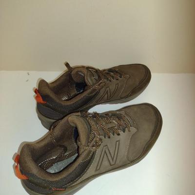 New Balance Men's Shoes- Size 9 1/2 (#7)