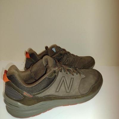 New Balance Men's Shoes- Size 9 1/2 (#7)