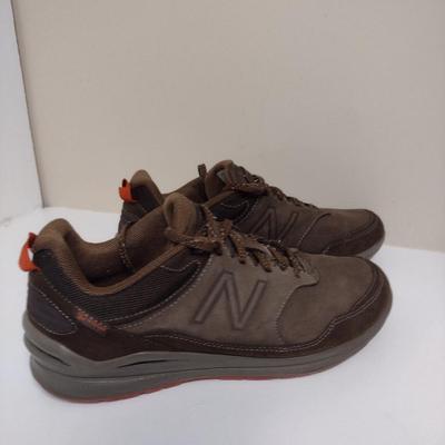 New Balance Men's Shoes- Size 9 1/2 (#7)