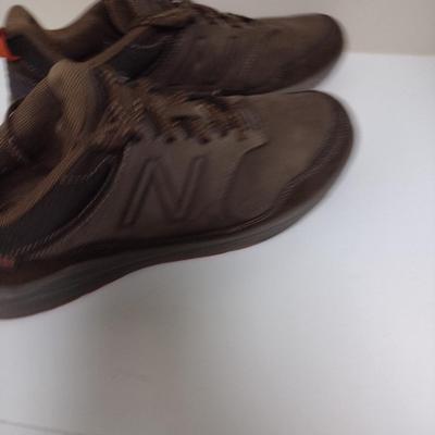 New Balance Men's Shoes- Size 9 1/2 (#7)