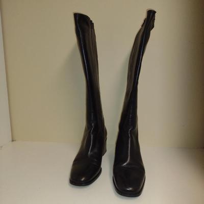 Vero Cuoio Italian Women's Tall Boots- Size 8